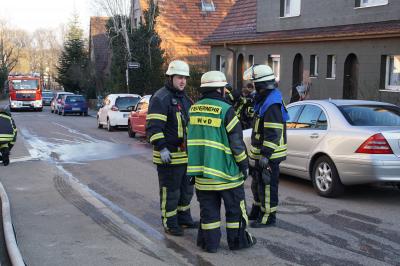 Pforzheim: Dachstuhlbrand fuehrt zu einem Grosseinsatz der Feuerwehr